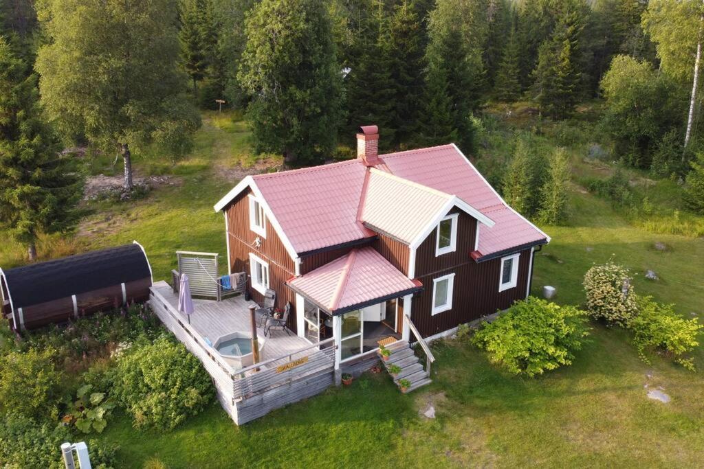 Forest Cabin With Stunning Mountain View & Sauna 토르스뷔 외부 사진